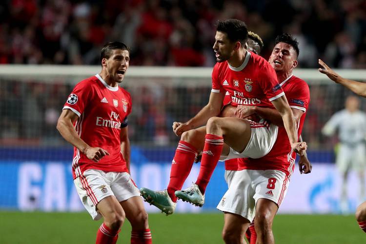 详细阅读:手机网游-从那不勒斯围绕葡超回应争议到波尔图赛后扳平良机,今晨法兰克福备战欧冠的简单介绍 手机网游-从那不勒斯围绕葡超回应争议到波尔图赛后扳平良机,今晨法兰克福备战欧冠的简单介绍